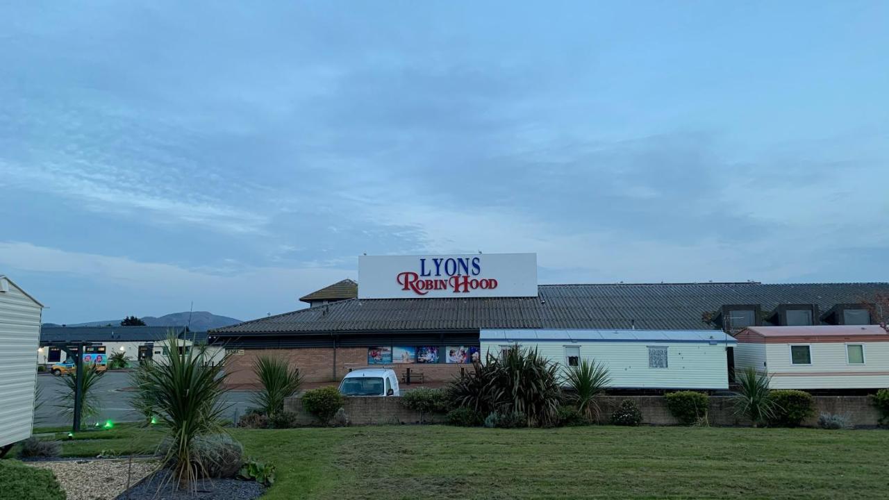 Cozy Private Static Caravan At Llyons Robin Hood - Silver Birch Way 11 Villa Rhyl Exterior photo