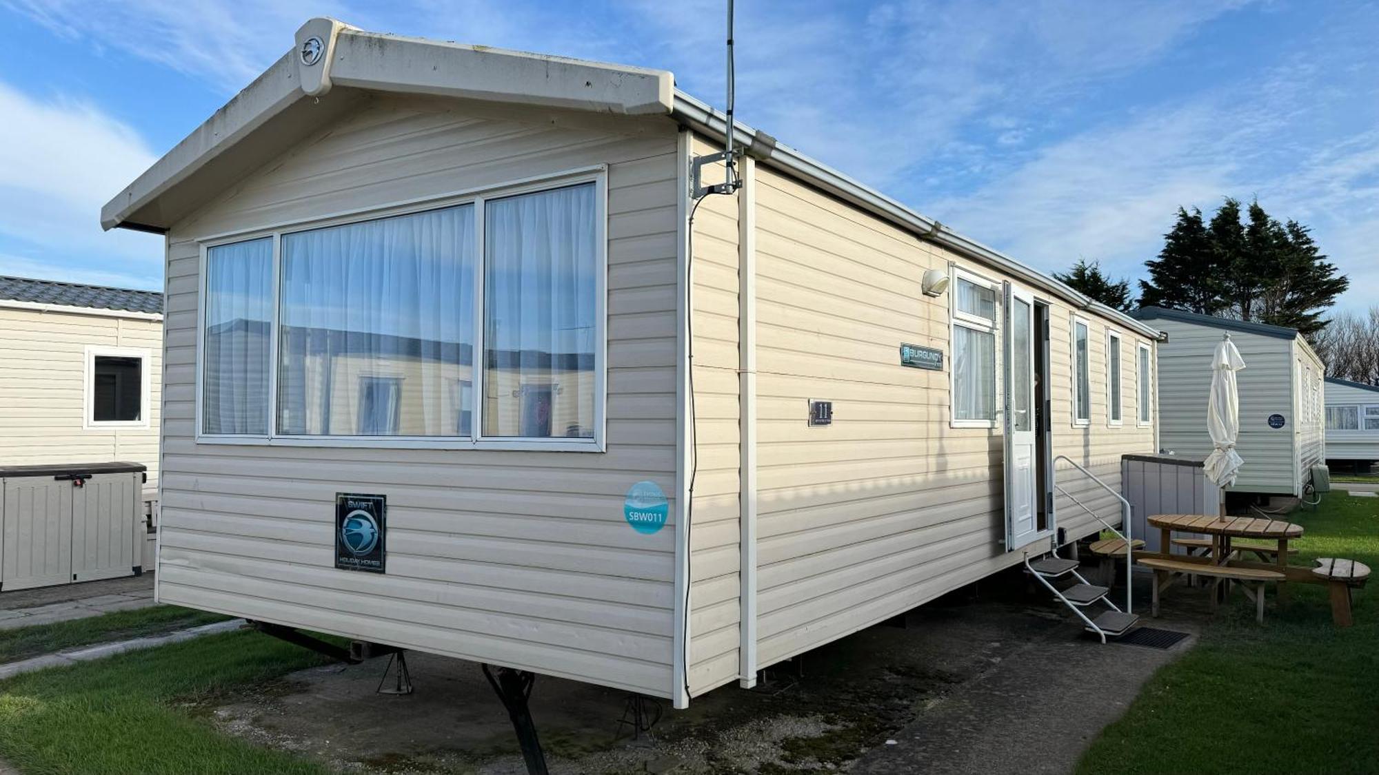 Cozy Private Static Caravan At Llyons Robin Hood - Silver Birch Way 11 Villa Rhyl Exterior photo