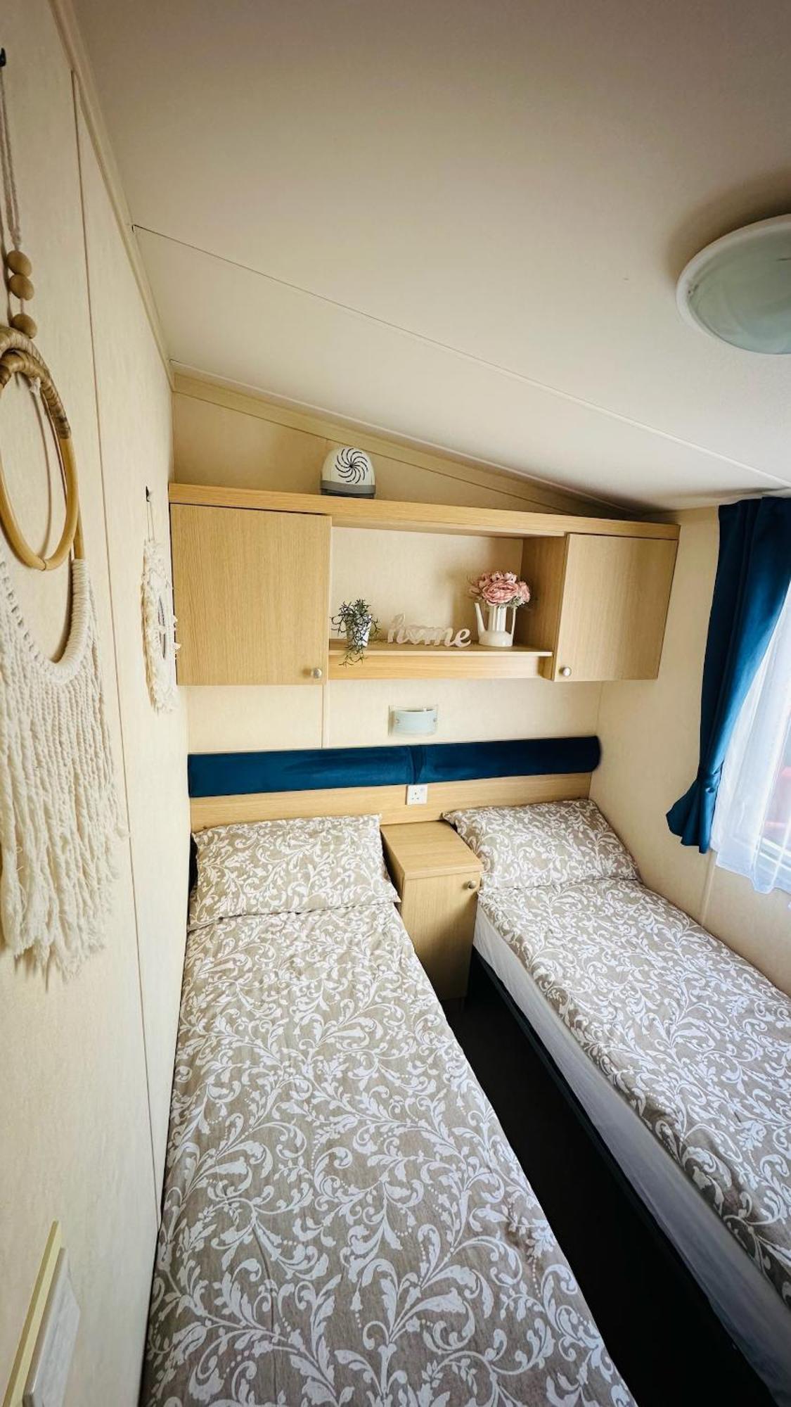 Cozy Private Static Caravan At Llyons Robin Hood - Silver Birch Way 11 Villa Rhyl Exterior photo